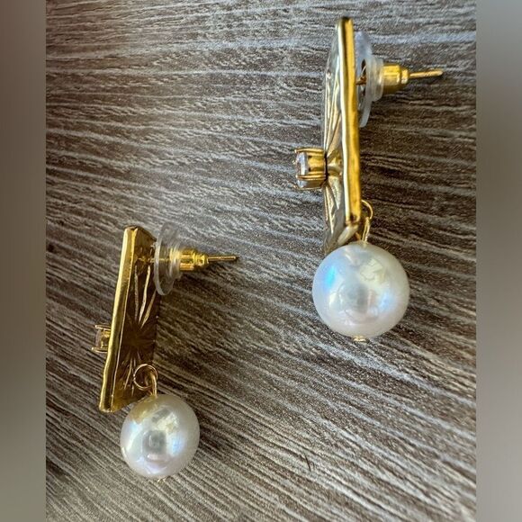 StatementāearringsāN559 - Picture 3 of 4